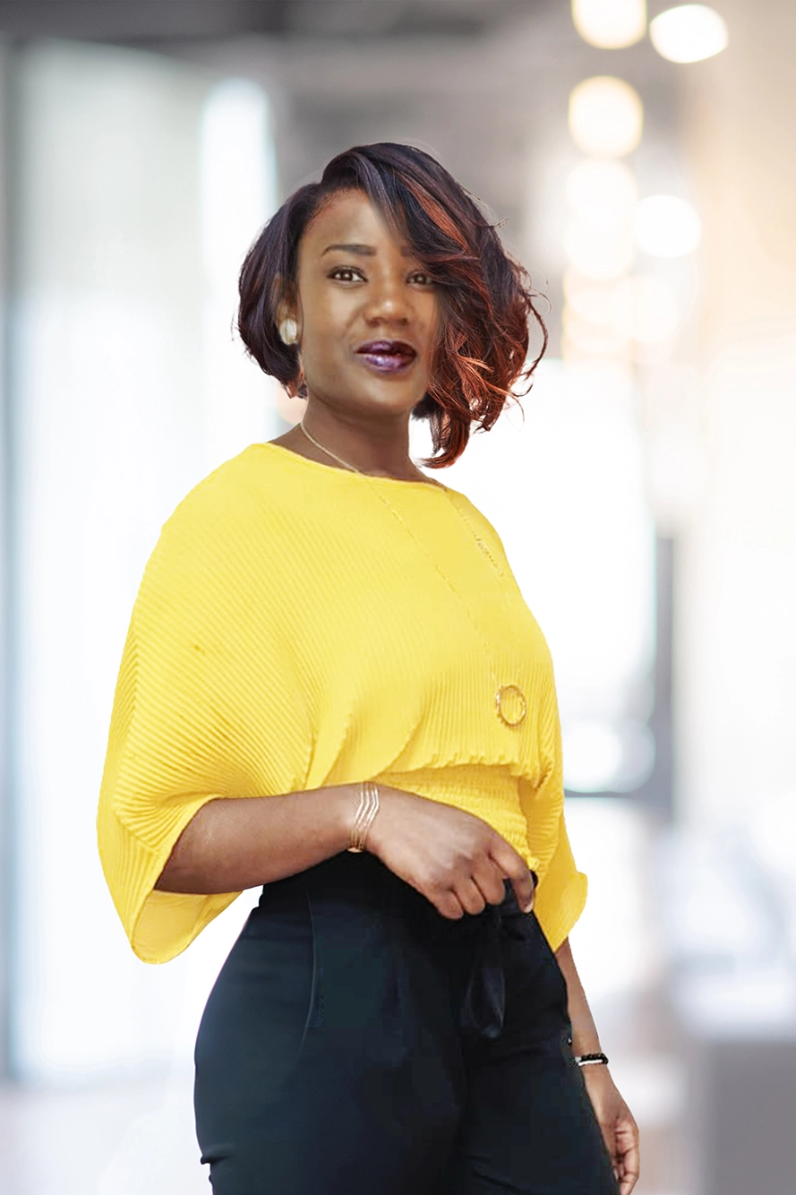 Portrait de Laurie Laurent, fondatrice de POULP DE COCO, spécialisée en branding éco-luxueux tropical et chic